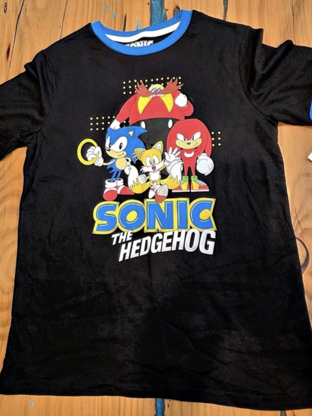 Hybrid Apparel Sonic the Hedgehog Group Graphic Ringer Kid T-Shirt NWT